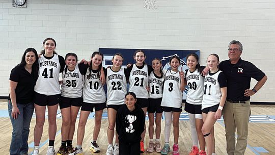 Congratulations to the Roosevelt Middle School 7th grade girls basketball team