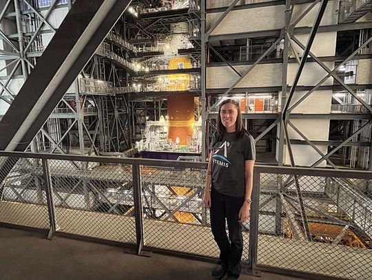 RHS grad part of moon mission